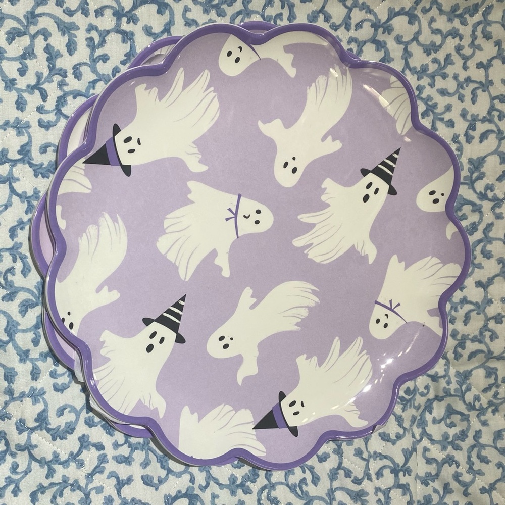 Hyde & Eek Halloween Purple Scalloped Ghost Dinner Plates Set of 4